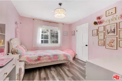 24550 Gardenstone Ln, Los Angeles, CA 91307 - Photo 27