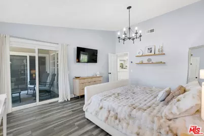 24550 Gardenstone Ln, Los Angeles, CA 91307 - Photo 21