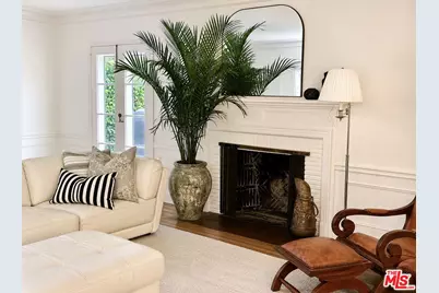 351 Veteran Ave, Los Angeles, CA 90024 - Photo 3