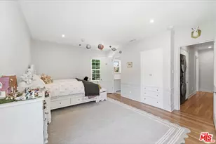 351 Veteran Ave, Los Angeles, CA 90024 - Photo 29