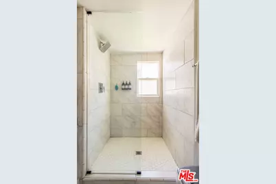 3209 Bennett Dr, Los Angeles, CA 90068 - Photo 23
