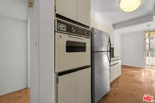 1300 Midvale Ave, Los Angeles, CA 90024 - Photo 23