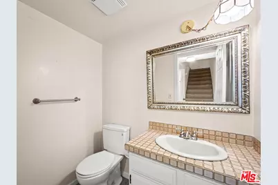 6217 Randi Ave, Woodland Hills, CA 91367 - Photo 17