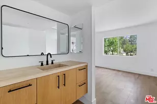 25746 Player Dr, Santa Clarita, CA 91355 - Photo 9