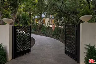 943 Moraga Dr, Los Angeles, CA 90049 - Photo 1