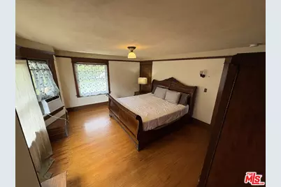 2750 Raymond Ave, Los Angeles, CA 90007 - Photo 33