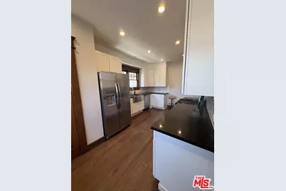 2750 Raymond Ave, Los Angeles, CA 90007 - Photo 23