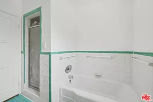 10328 Louisiana Ave, Los Angeles, CA 90025 - Photo 23