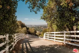 20333 Reigate Rd, Topanga, CA 90290 - Photo 3