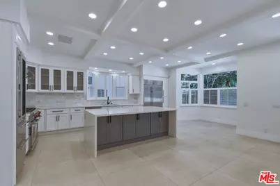 14713 Valleyheart Dr, Sherman Oaks, CA 91403 - Photo 11