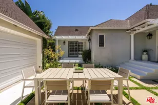 1174 Masselin Ave, Los Angeles, CA 90019 - Photo 45