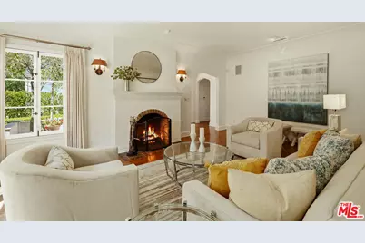 1174 Masselin Ave, Los Angeles, CA 90019 - Photo 7