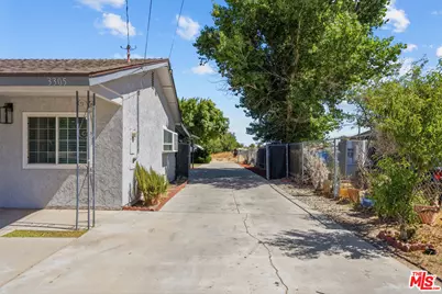 3305 W Avenue L6, Lancaster, CA 93536 - Photo 3