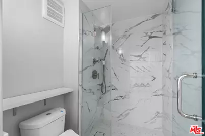 600 W 9th St #1214, Los Angeles, CA 90015 - Photo 11