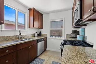 1031 W 227th St, Torrance, CA 90502 - Photo 11