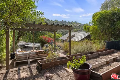 225 N Avenue 49, Los Angeles, CA 90042 - Photo 23