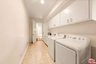 16375 Sloan Dr, Los Angeles, CA 90049 - Photo 31