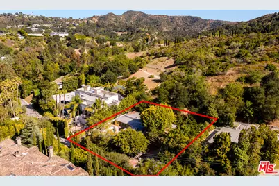 9966 Liebe Dr, Los Angeles, CA 90210 - Photo 17