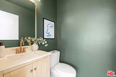 423 Pier Ave #4, Santa Monica, CA 90405 - Photo 13
