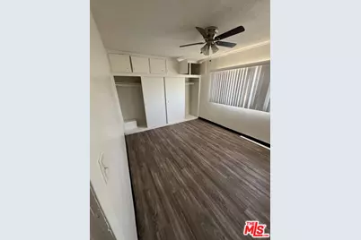 9111 S Baring Cross St, Los Angeles, CA 90044 - Photo 21