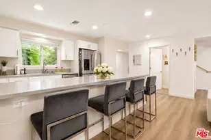 14321 Irma Wy, Los Angeles, CA 91405 - Photo 3