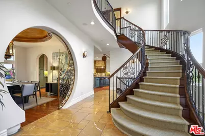 10940 Terryview Dr, Studio City, CA 91604 - Photo 13