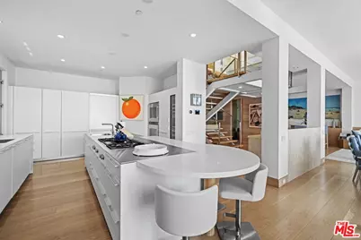 24380 Malibu Rd, Malibu, CA 90265 - Photo 11