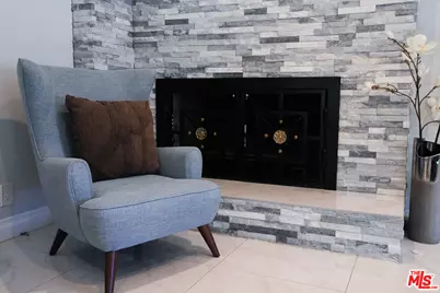 7796 Skyhill Dr, Los Angeles, CA 90068 - Photo 7