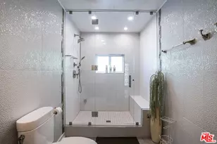 7796 Skyhill Dr, Los Angeles, CA 90068 - Photo 23
