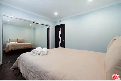 7796 Skyhill Dr, Los Angeles, CA 90068 - Photo 21
