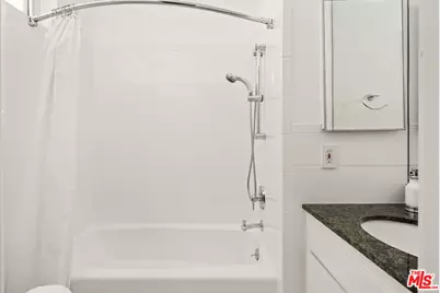 1127 9th St #103, Santa Monica, CA 90403 - Photo 27