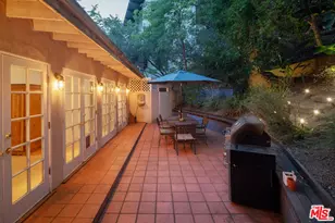 8011 Padre Ln, Los Angeles, CA 90046 - Photo 7
