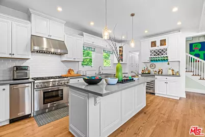 1841 Wellington Rd, Los Angeles, CA 90019 - Photo 15