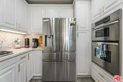 1000 E Ocean Blvd #104, Long Beach, CA 90802 - Photo 9