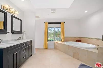 1601 Ard Eevin Ave, Glendale, CA 91202 - Photo 25