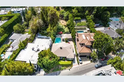 1545 N Doheny Dr, Los Angeles, CA 90069 - Photo 39