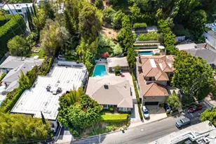 1545 N Doheny Dr, Los Angeles, CA 90069 - Photo 39