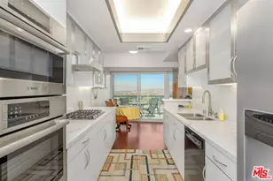 13600 Marina Pointe Dr, Marina del Rey, CA 90292 - Photo 11