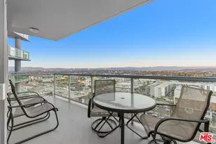 13600 Marina Pointe Dr, Marina del Rey, CA 90292 - Photo 13