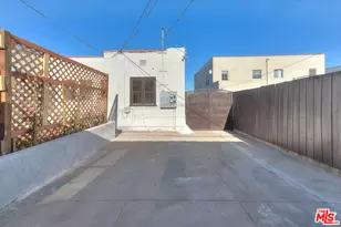 1361 Keniston Ave, Los Angeles, CA 90019 - Photo 45