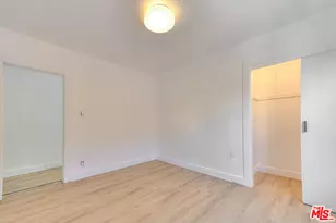 1361 Keniston Ave, Los Angeles, CA 90019 - Photo 29