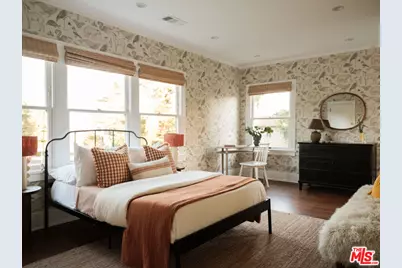 101 N Gower St, Los Angeles, CA 90004 - Photo 27