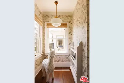 101 N Gower St, Los Angeles, CA 90004 - Photo 29