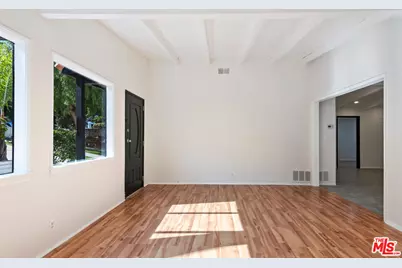 1315 17th St, Manhattan Beach, CA 90266 - Photo 9