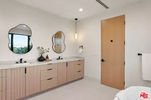 14557 Addison St, Sherman Oaks, CA 91403 - Photo 19