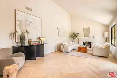 8353 Sunset View Dr, Los Angeles, CA 90069 - Photo 7