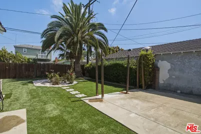 801 W Columbia St, Long Beach, CA 90806 - Photo 33