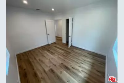 821 N Harvard Blvd, Los Angeles, CA 90029 - Photo 17