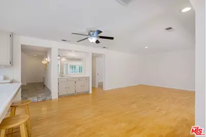 7609 Sale Ave, Los Angeles, CA 91304 - Photo 19