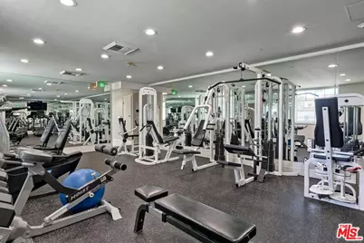 430 N Oakhurst Dr #202, Beverly Hills, CA 90210 - Photo 33